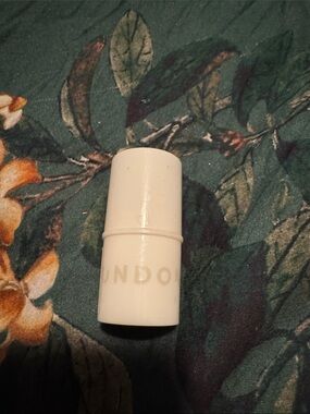 Undone baked water bronzer stick